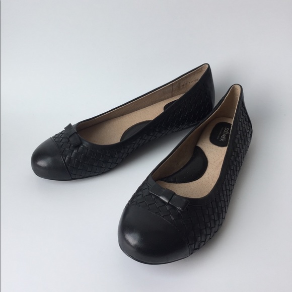 New! Softwalk Women’s Leather Naperville Flats - Picture 1 of 4